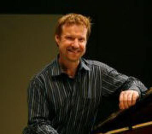 Dr. Read Gainsford<small>瑞德．根斯夫德<br>2006</small>