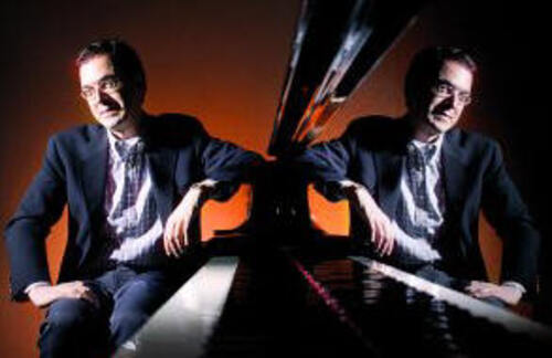Dr. Sergio Gallo<small>佘吉歐．蓋洛<br>2003</small>